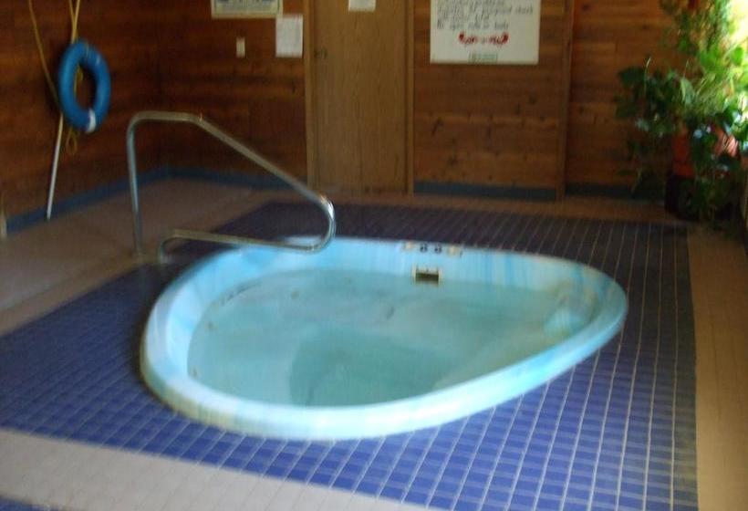 Mary's Motel | Golden | British Columbia | Canada 13