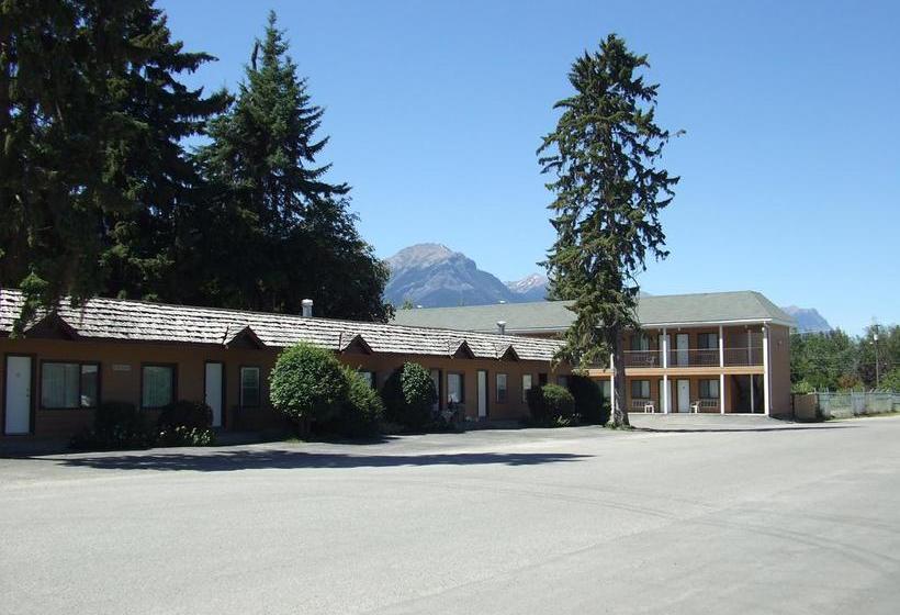 Mary's Motel | Golden | British Columbia | Canada 17