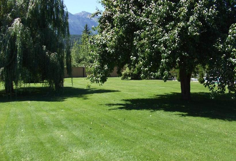 Mary's Motel | Golden | British Columbia | Canada 3