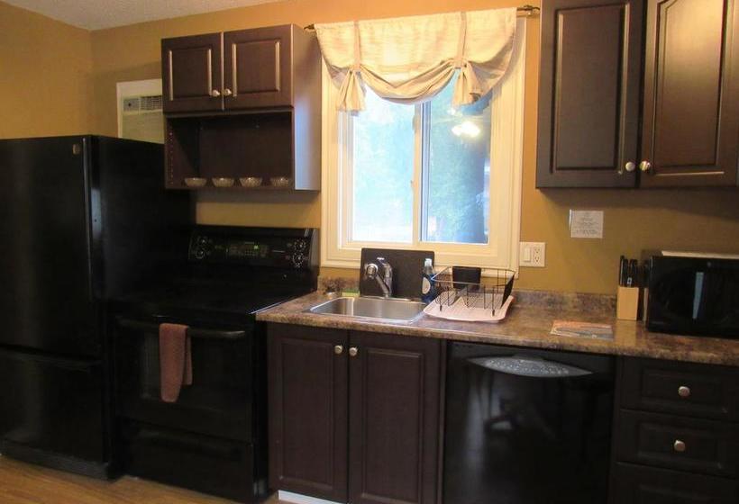 Hotel Lakeside Villa Inn & Suites | Penticton | British Columbia | Canada 5