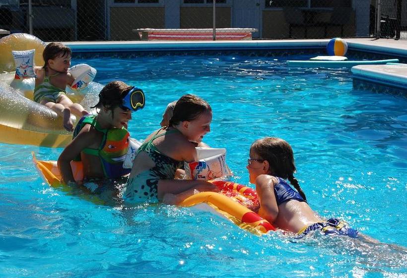 Crown Resort Motel | Penticton | British Columbia | Canada 8