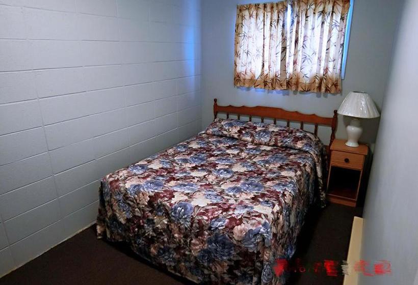 5000 Motel | Penticton | British Columbia | Canada 3