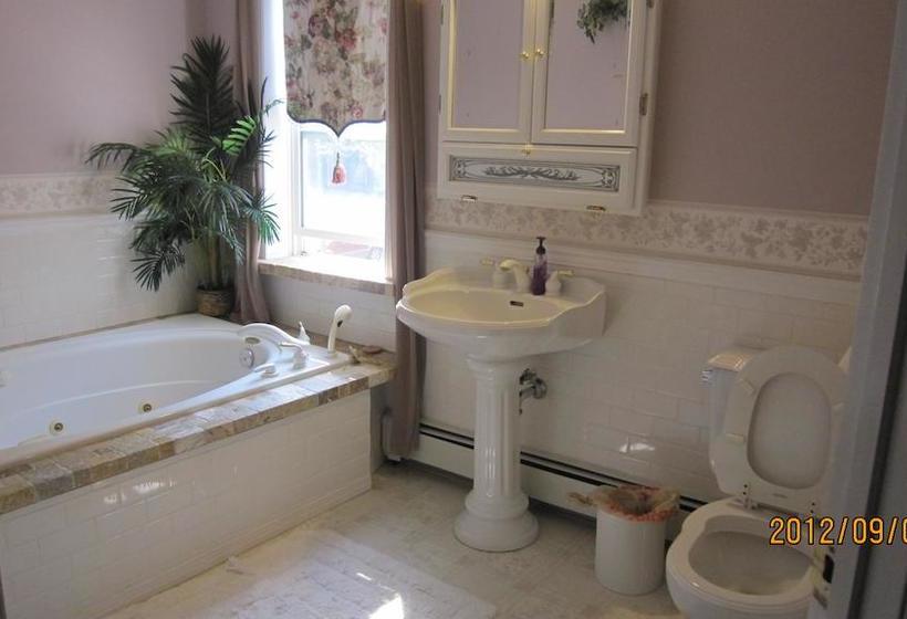 Hotel Wenxin Bed And Breakfast | Regina | Saskatchewan | Canada 8