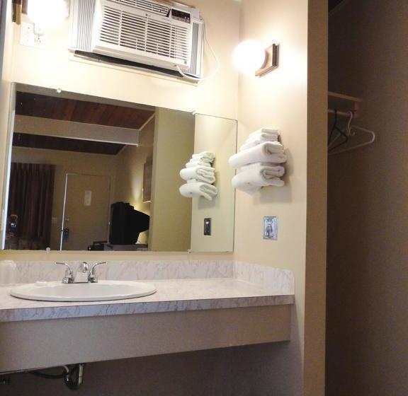 Polson Park Motel | Vernon | British Columbia | Canada 5