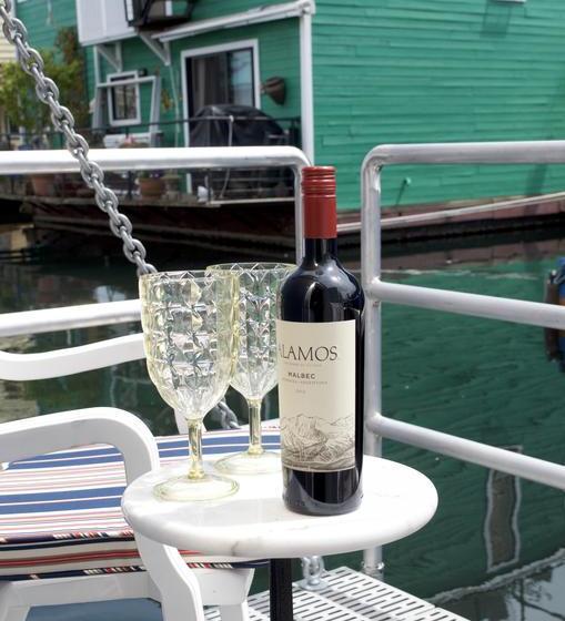 Hotel Fisherman's Wharf Bed & Breakfast | Victoria | British Columbia | Canada 16