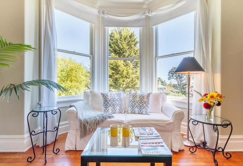 Hotel Fairholme Manor | Victoria | British Columbia | Canada 1