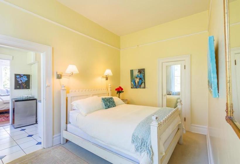 Hotel Fairholme Manor | Victoria | British Columbia | Canada 11