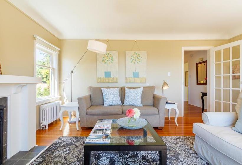 Hotel Fairholme Manor | Victoria | British Columbia | Canada 12