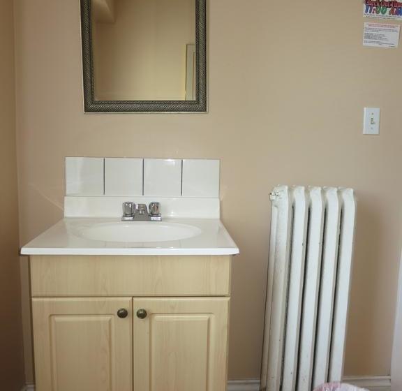 Hotel C&n Backpackers Hostel - Vancouver | Vancouver | British Columbia | Canada 17