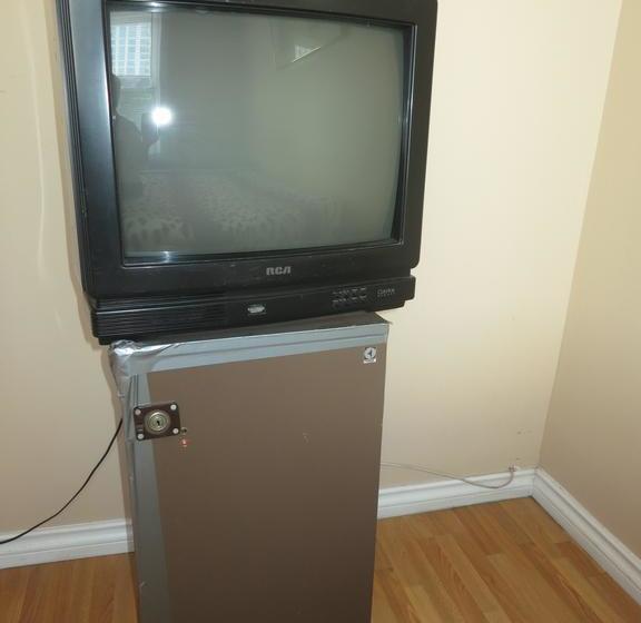 Hotel C&n Backpackers Hostel - Vancouver | Vancouver | British Columbia | Canada 20