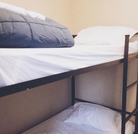 Hotel Cambie Seymour Hostel | Vancouver | British Columbia | Canada 2