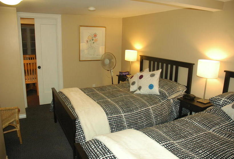 Hotel Douglas Guest House | Vancouver | British Columbia | Canada 2