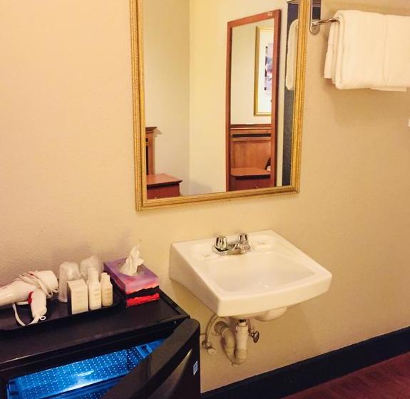 Hotel Ambassador | Vancouver | British Columbia | Canada 5