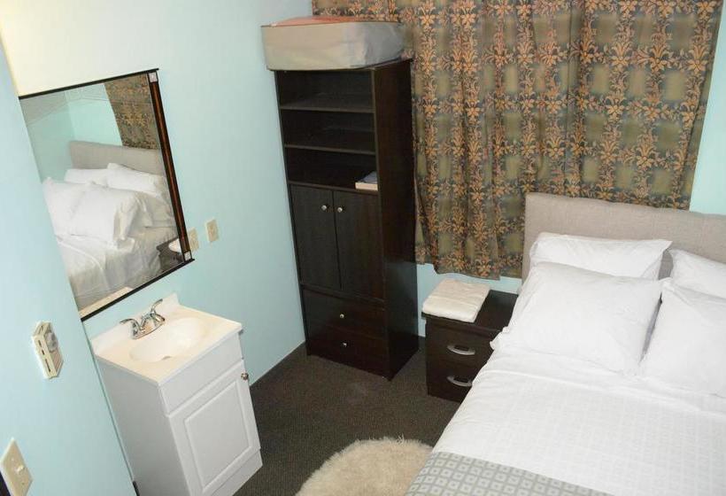 Hotel Smile Back Bed And Breakfast | Toronto | Ontario | Canada 5