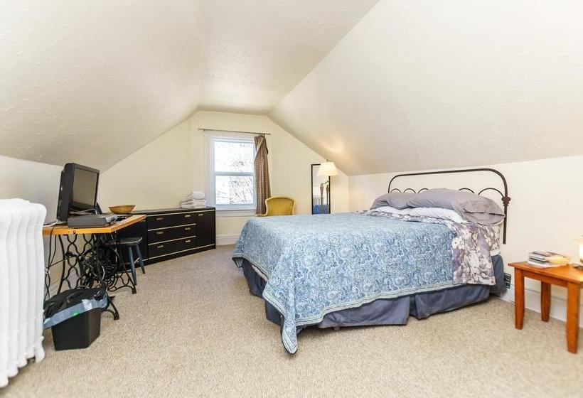 Hotel Elliott House Bed & Breakfast | Toronto | Ontario | Canada 10