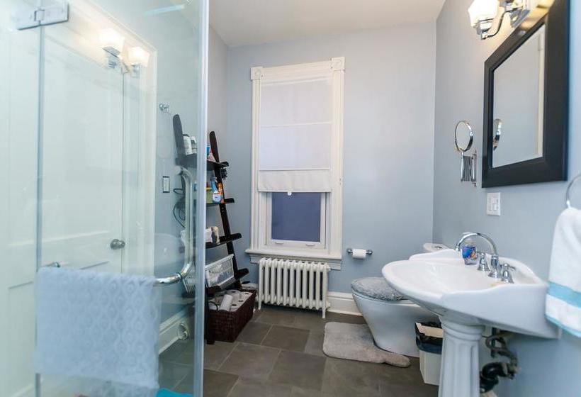 Hotel Elliott House Bed & Breakfast | Toronto | Ontario | Canada 11