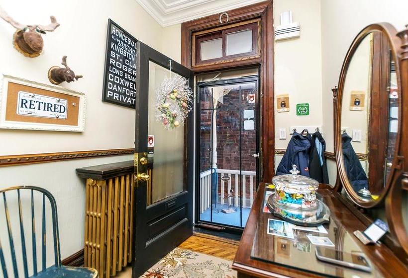 Hotel Elliott House Bed & Breakfast | Toronto | Ontario | Canada 4