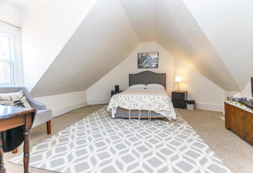 Hotel Elliott House Bed & Breakfast | Toronto | Ontario | Canada 5