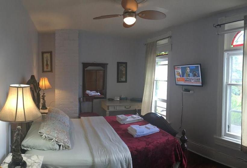 Bed and Breakfast Bed&Breakfast Toronto Garden Inn | Toronto | Ontario | Canada 3