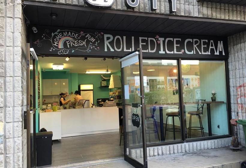 Hotel Kensington College Backpackers | Toronto | Ontario | Canada 19