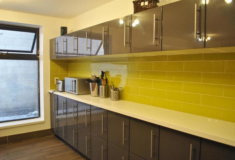 Hotel Kensington College Backpackers | Toronto | Ontario | Canada 3