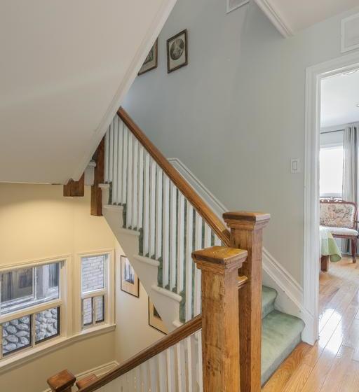 Hotel Bed&Breakfast Rose Garden | Toronto | Ontario | Canada 13