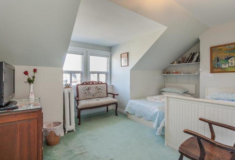 Hotel Bed&Breakfast Rose Garden | Toronto | Ontario | Canada 14