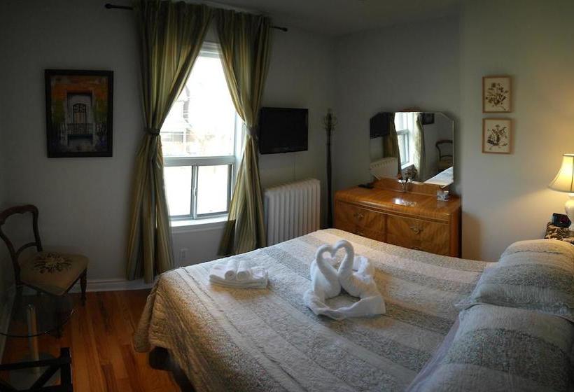 Hotel Bed&Breakfast Rose Garden | Toronto | Ontario | Canada 4