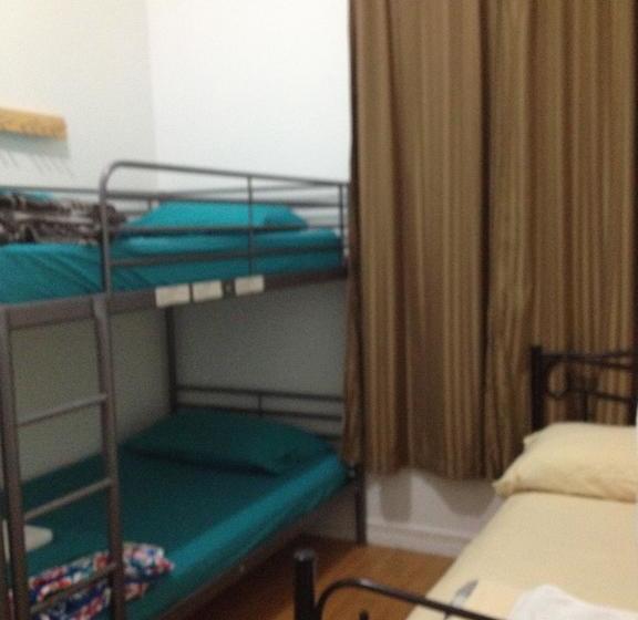 Hotel Chinatown Travellers Home | Toronto | Ontario | Canada 12