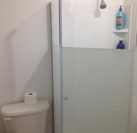 Hotel Chinatown Travellers Home | Toronto | Ontario | Canada 13