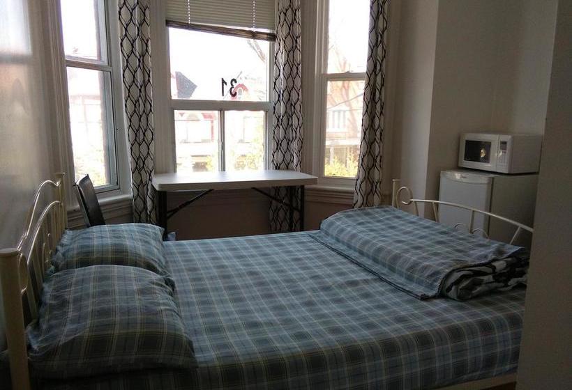 Hotel Chinatown Travellers Home | Toronto | Ontario | Canada 17