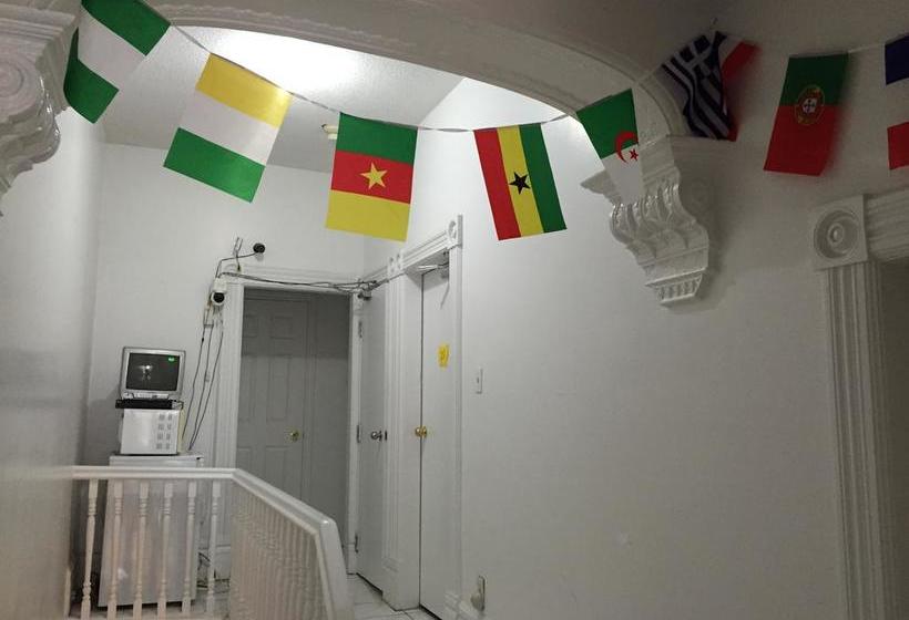 Hotel Chinatown Travellers Home | Toronto | Ontario | Canada 6