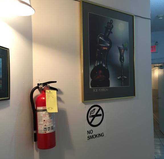 Hotel Chinatown Travellers Home | Toronto | Ontario | Canada 7