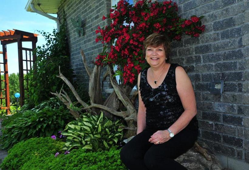 Hotel Bed&Breakfast Golden Pathways Retreat | Peterborough | Ontario | Canada 7