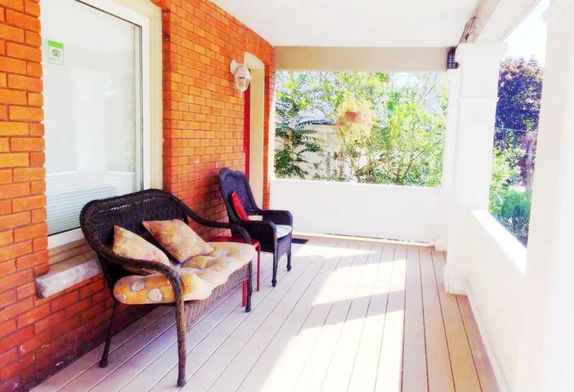 Hotel Acacia | Niagara Falls | Ontario | Canada 1