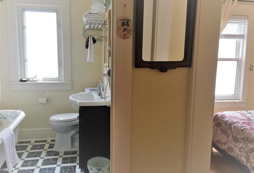 Hotel Acacia | Niagara Falls | Ontario | Canada 12