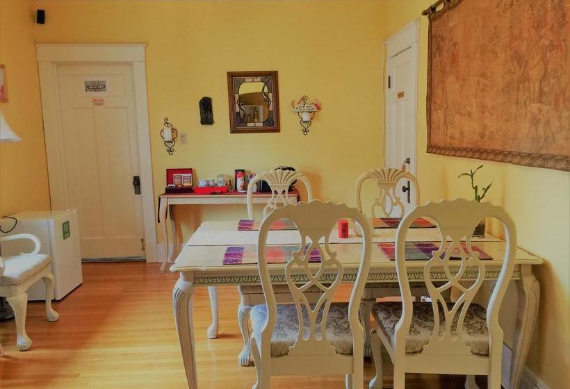 Hotel Acacia | Niagara Falls | Ontario | Canada 9