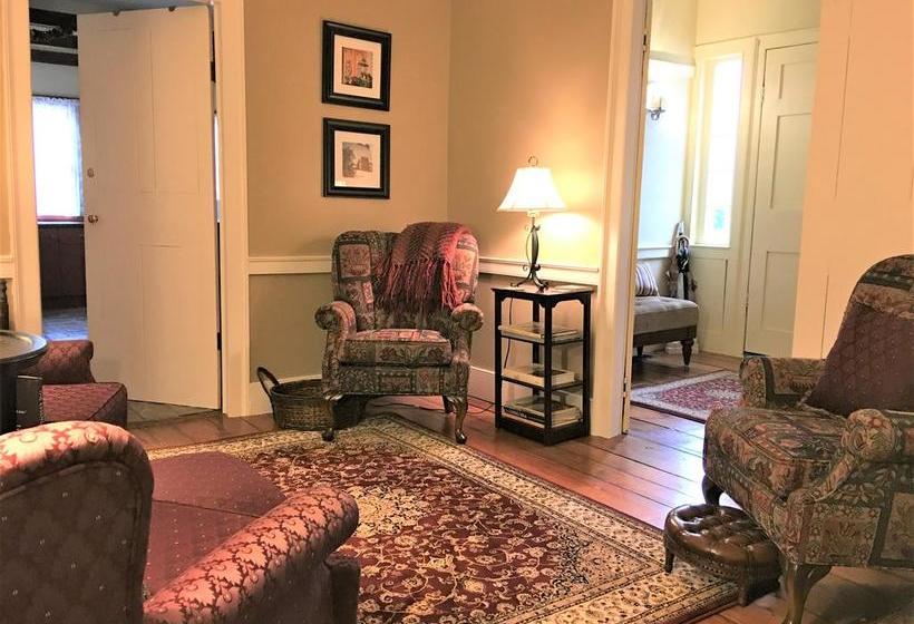 Hotel Schoolmaster's House Bed & Breakfast | Niagara Falls | Ontario | Canada 2