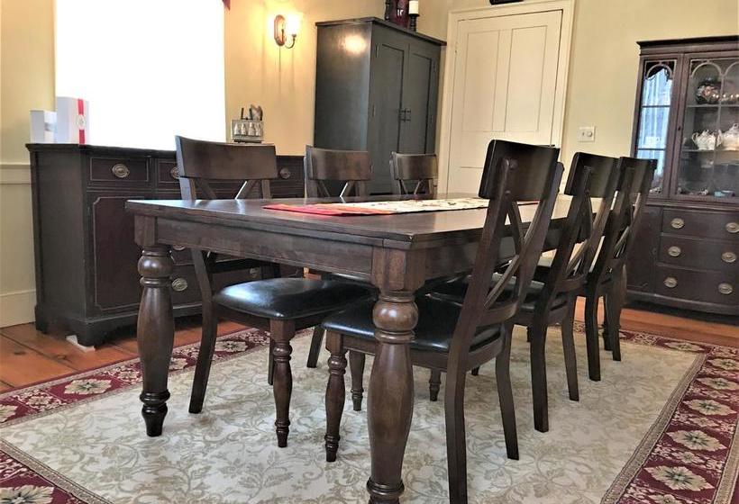 Hotel Schoolmaster's House Bed & Breakfast | Niagara Falls | Ontario | Canada 3