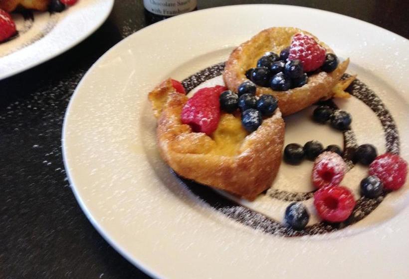 Hotel Schoolmaster's House Bed & Breakfast | Niagara Falls | Ontario | Canada 7