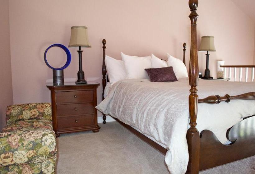 Hotel Brancliff Inn C1859 | Niagara Falls | Ontario | Canada 1