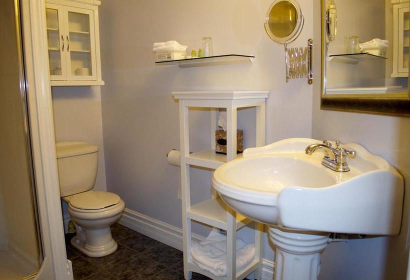 Hotel Brancliff Inn C1859 | Niagara Falls | Ontario | Canada 12