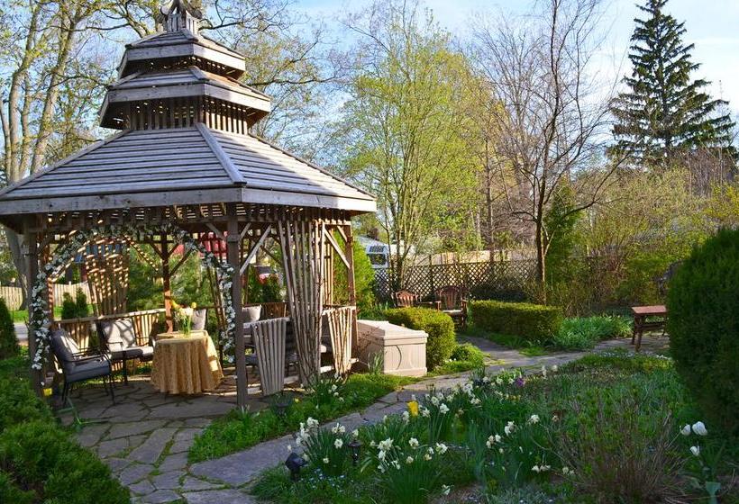 Hotel Brancliff Inn C1859 | Niagara Falls | Ontario | Canada 16