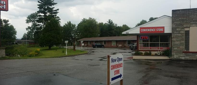 Franklin Motel & Trailer Park | North Bay | Ontario | Canada 1