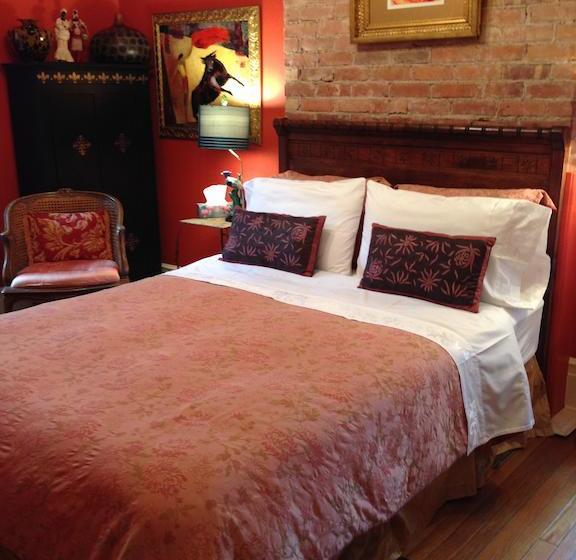 Hotel Lion's Head Bed&Breakfast | Niagara Falls | Ontario | Canada 11