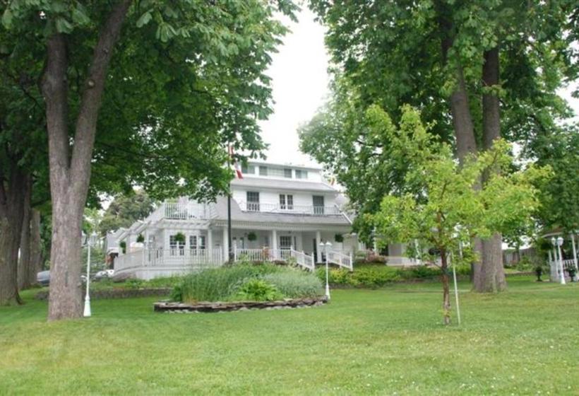 Hotel Chestnut Inn Bed&Breakfast Niagara Falls Ontario