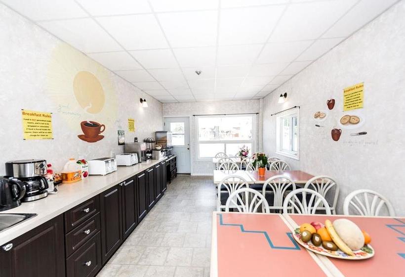 Niagara Parkway Court Motel | Niagara Falls | Ontario | Canada 3