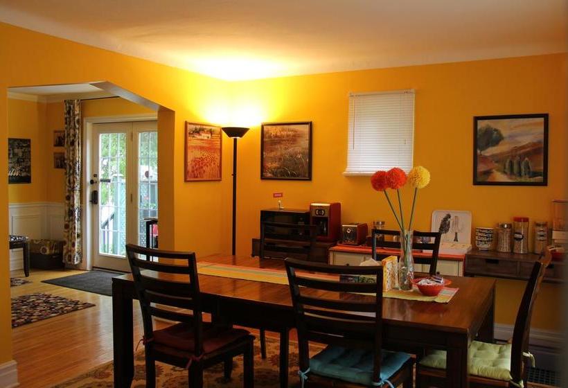 Hotel Cozy Inn | Niagara Falls | Ontario | Canada 3