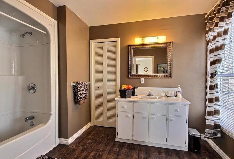 Hotel Cozy Inn | Niagara Falls | Ontario | Canada 9