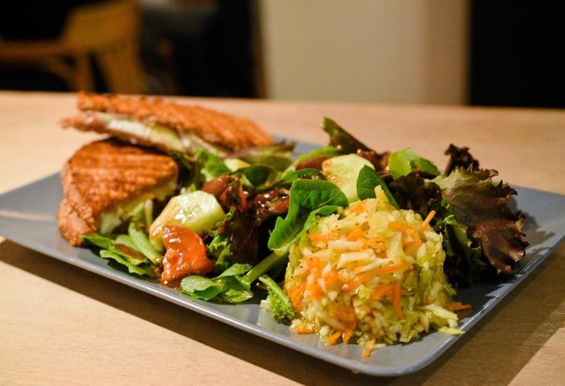 Hotel Auberge Hi-montreal | Montreal | Quebec | Canada 13